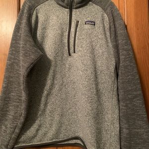 Men’s grey Patagonia better sweater 1/4 zip pullover